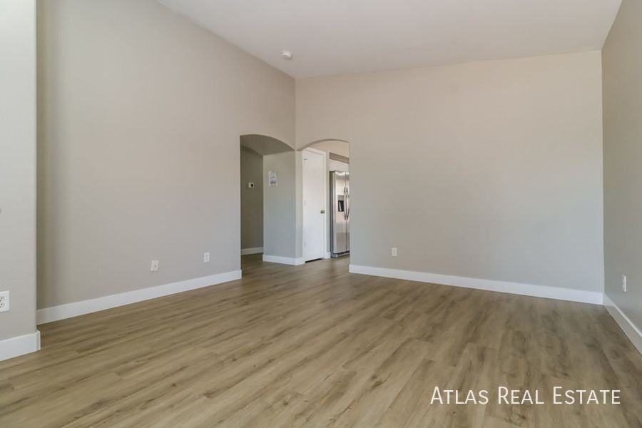 12038 W Corrine Dr - Photo 3 of 21
