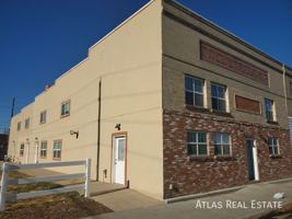 featured image of 105 W Union Ave