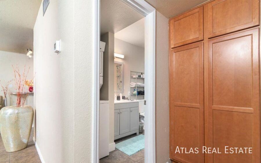 530 W La Jolla Dr - Photo 6 of 10