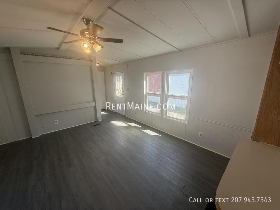 715 College Ave - Photo 4 of 15