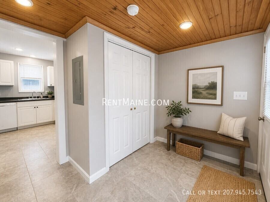126 Western Ave #B - Photo 2 of 9