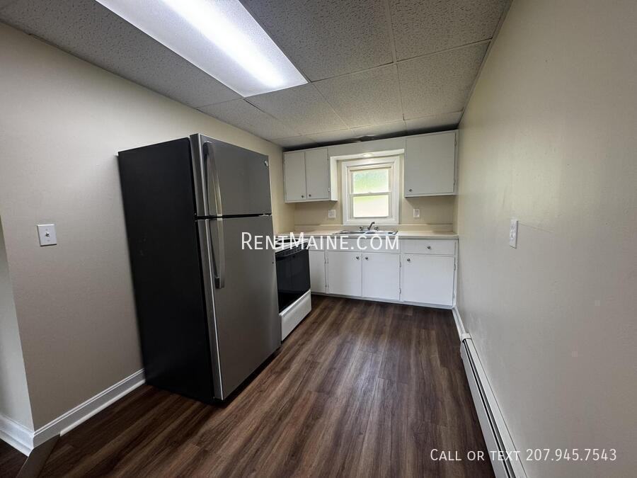 114 Riverside Dr #5 - Photo 3 of 10