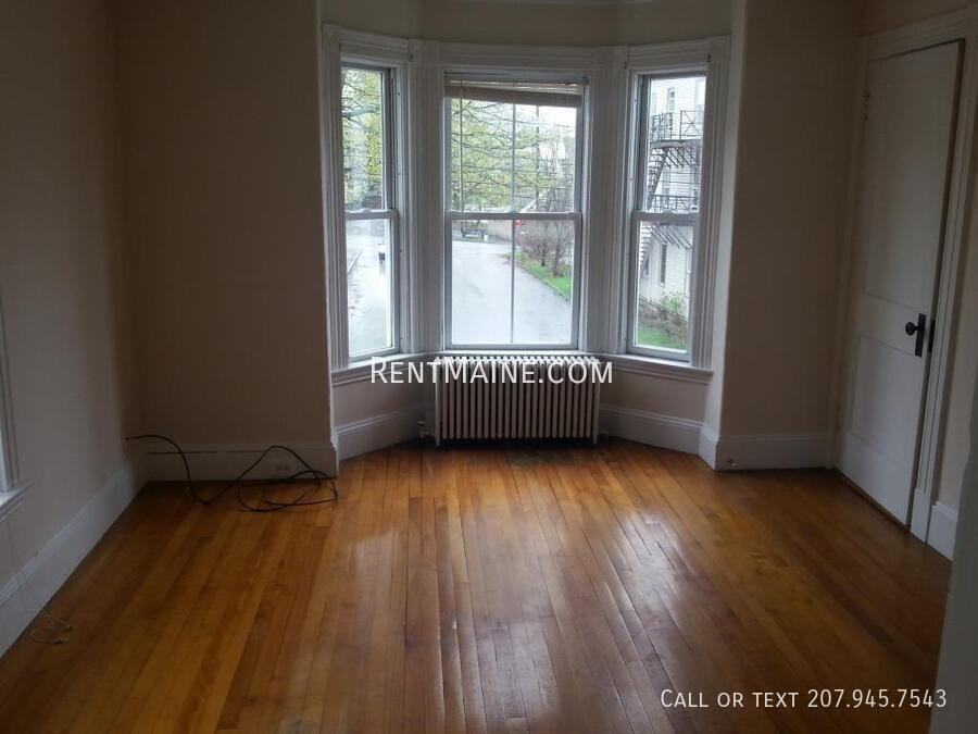 14 Catell St #4 - Photo 4 of 10