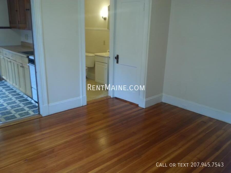 14 Catell St #4 - Photo 6 of 10