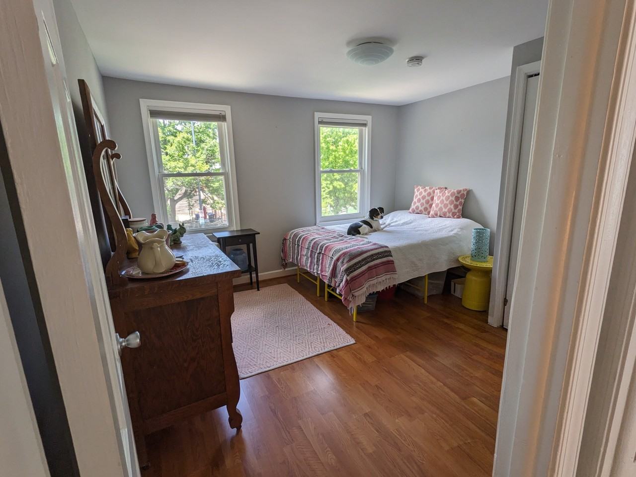 329 L St Ne - Photo 3 of 10