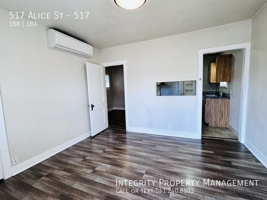 517 Alice St #517 - Photo 3 of 14