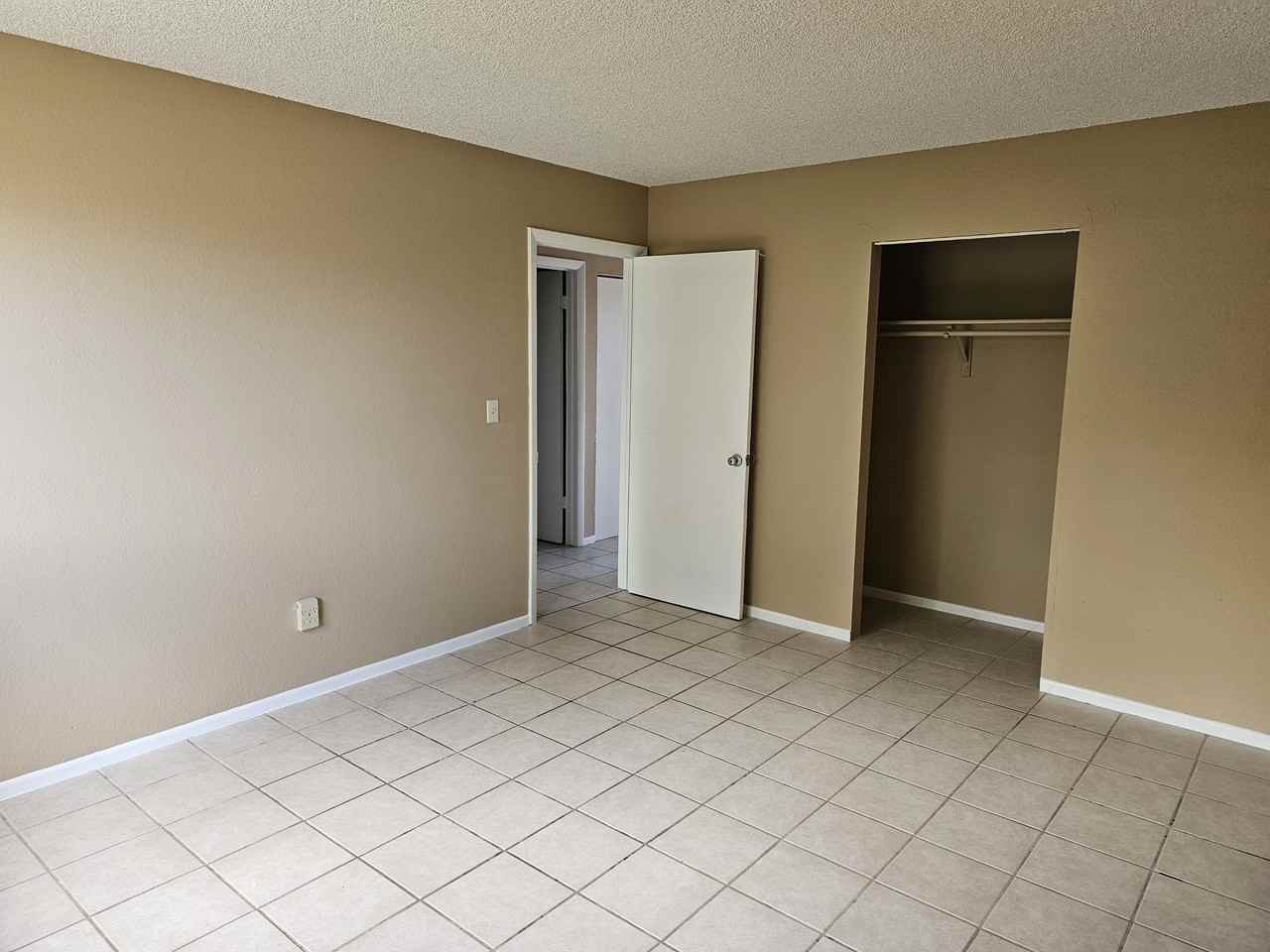 3480 Cochran Dr #D - Photo 7 of 19