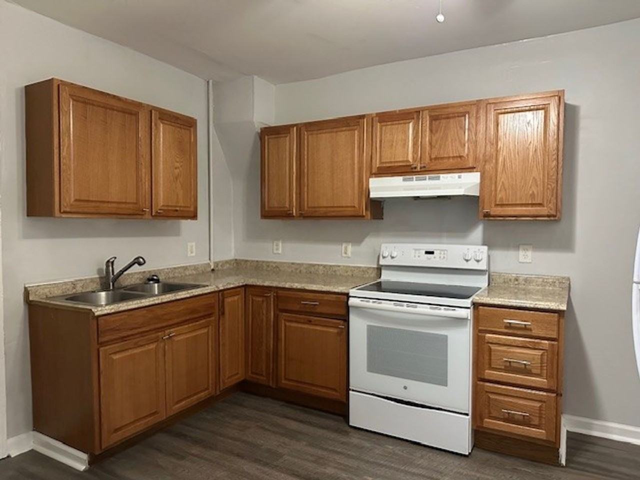 2609 N 6th St - Photo 6 of 14