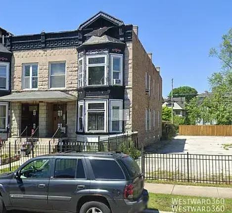 7122 S Wentworth Ave #2F - Photo 2 of 19