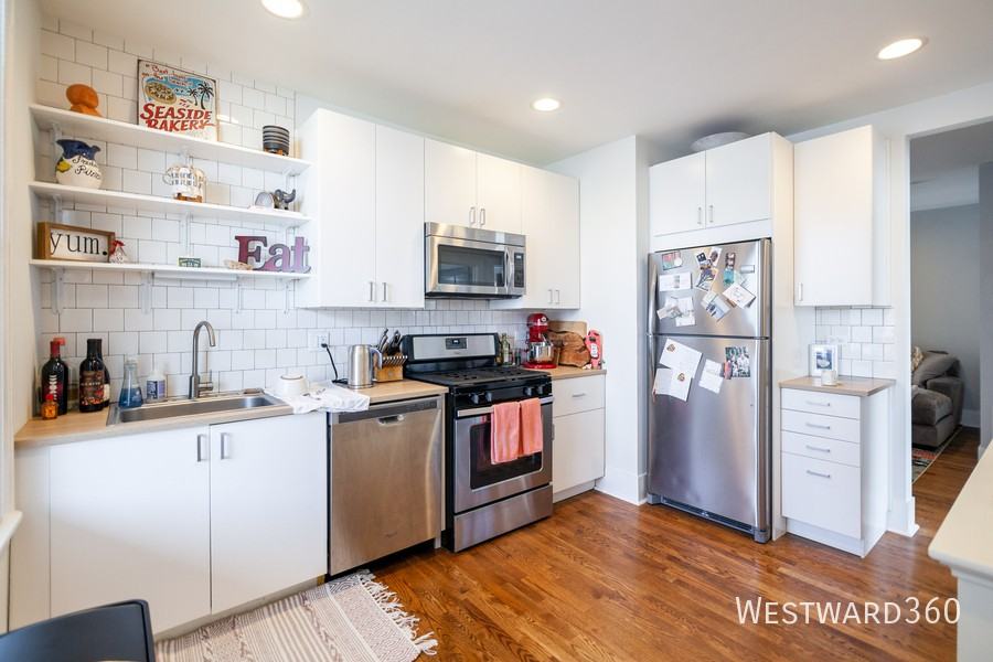 4110 N Richmond St Apt 2r #2R - Photo 4 of 11