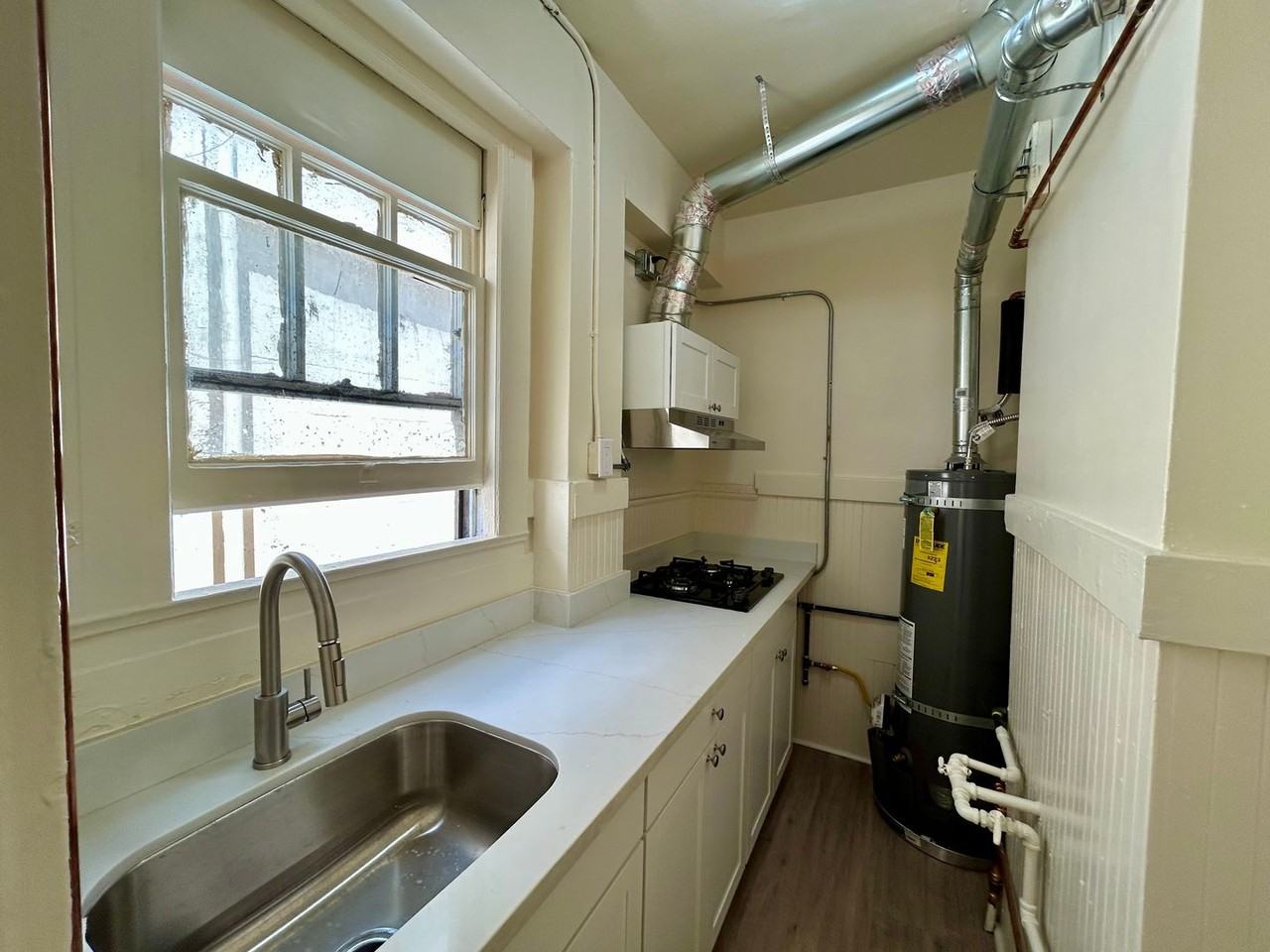 1027 Grant Ave #8 - Photo 4 of 9