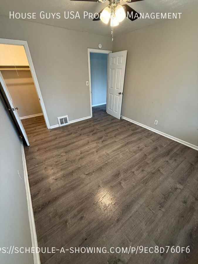 4612 E Linwood Blvd - Photo 6 of 7