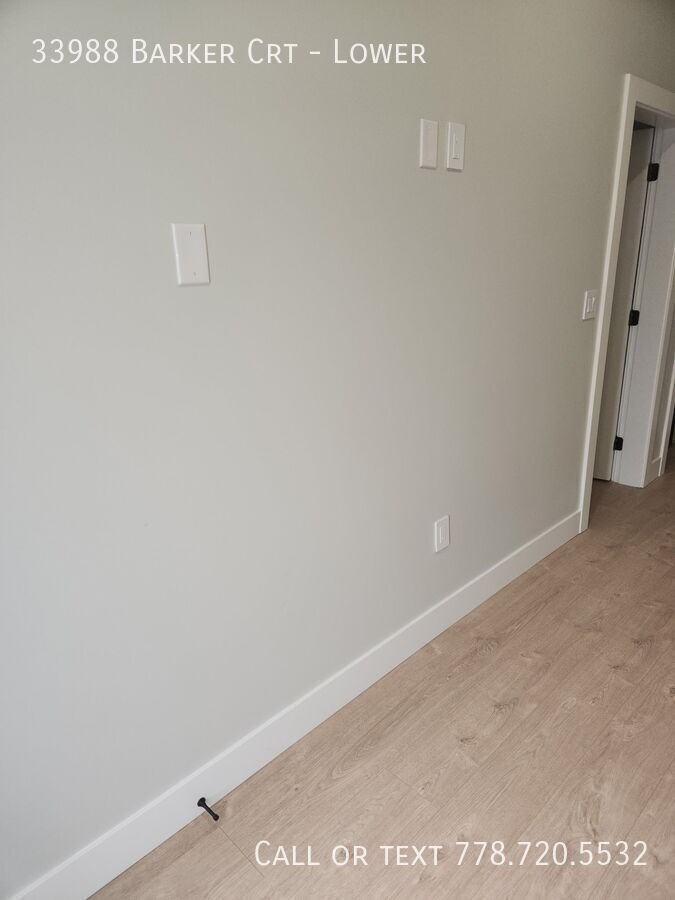 33988 Barker Crt - Photo 3 of 7