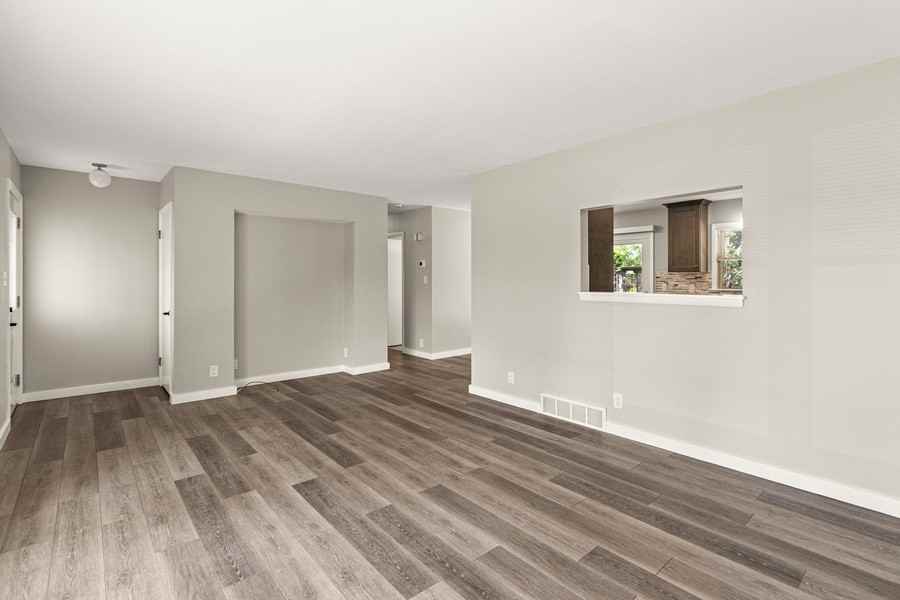 N58W18330 Juniper Ln - Photo 3 of 27