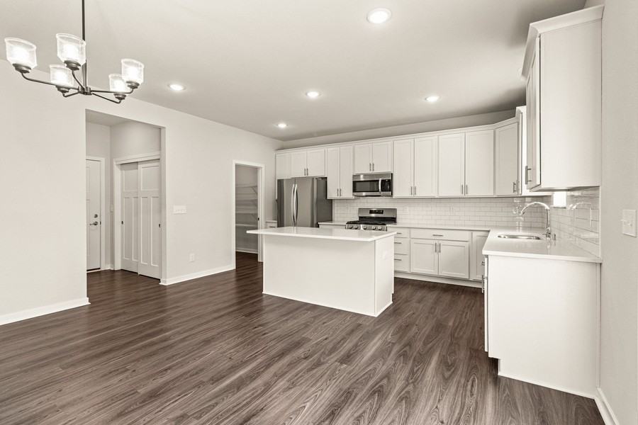 3907 18th Pl - Photo 3 of 26