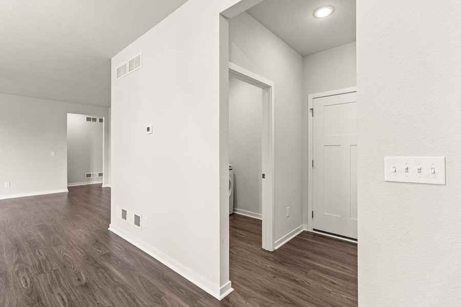 3907 18th Pl - Photo 6 of 26