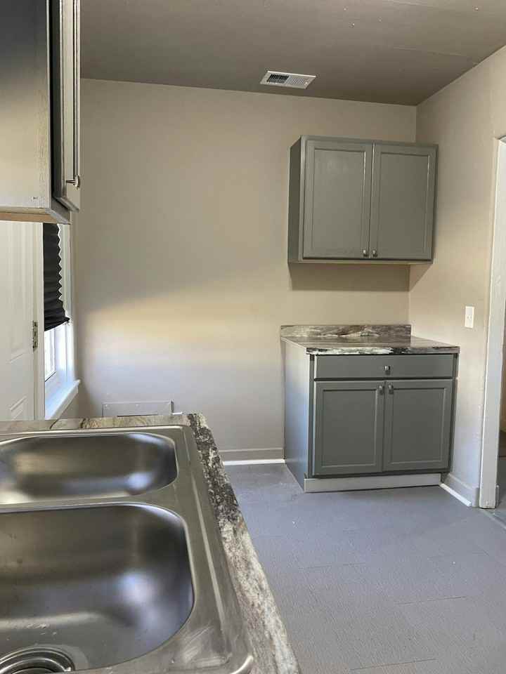 1231 Estelle Street - Photo 4 of 13