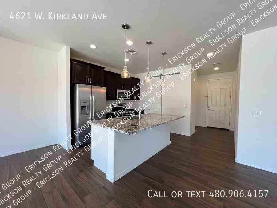 4621 W Kirkland Ave - Photo 3 of 27