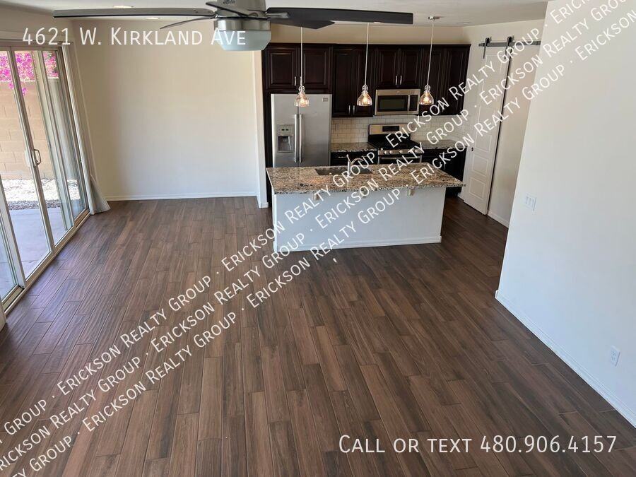 4621 W Kirkland Ave - Photo 4 of 27