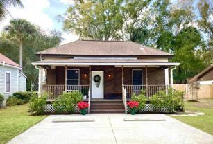 736 SE 9th St - Photo 1 of 1