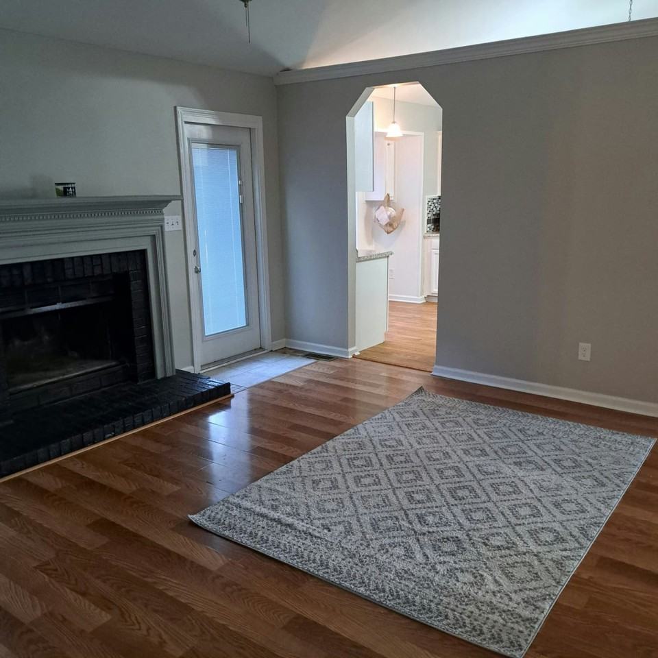 5217 Hickory Grove Circle - Photo 6 of 23