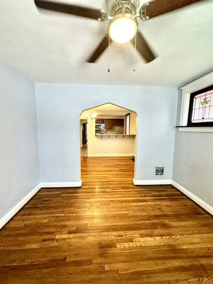 5122 Goethe Avenue, Unit 5122 - Photo 6 of 27