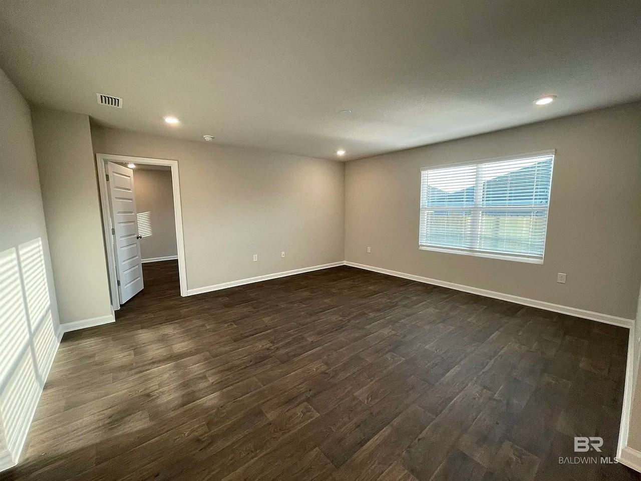 20651 Mercury Drive - Photo 4 of 16