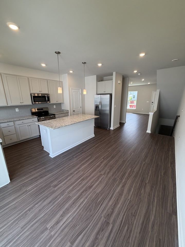 18 Ironwood Court #1 - Photo 5 of 27
