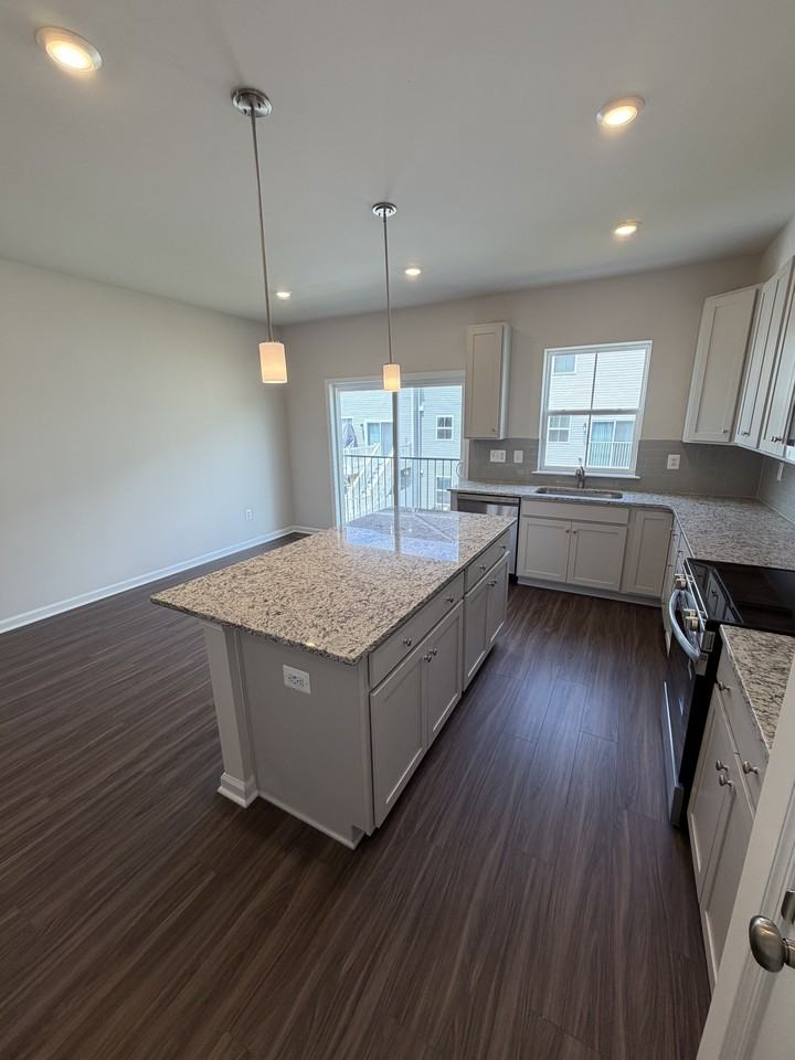 18 Ironwood Court #1 - Photo 7 of 27