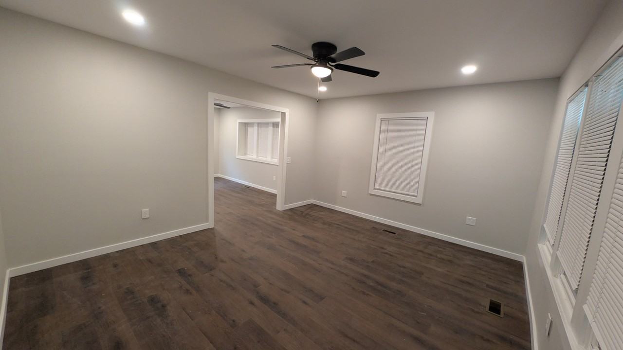 2016 South 6th Street - Photo 4 of 11