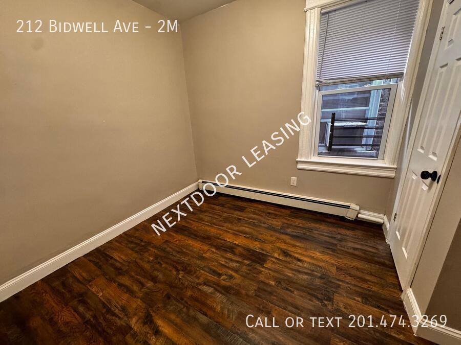212 Bidwell Ave #2M - Photo 5 of 7