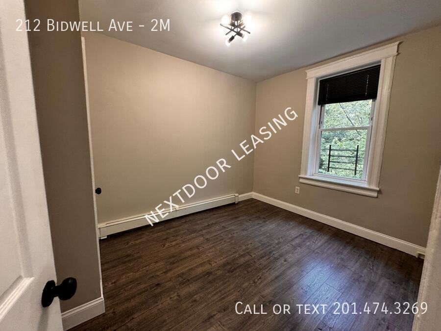 212 Bidwell Ave #2M - Photo 6 of 7