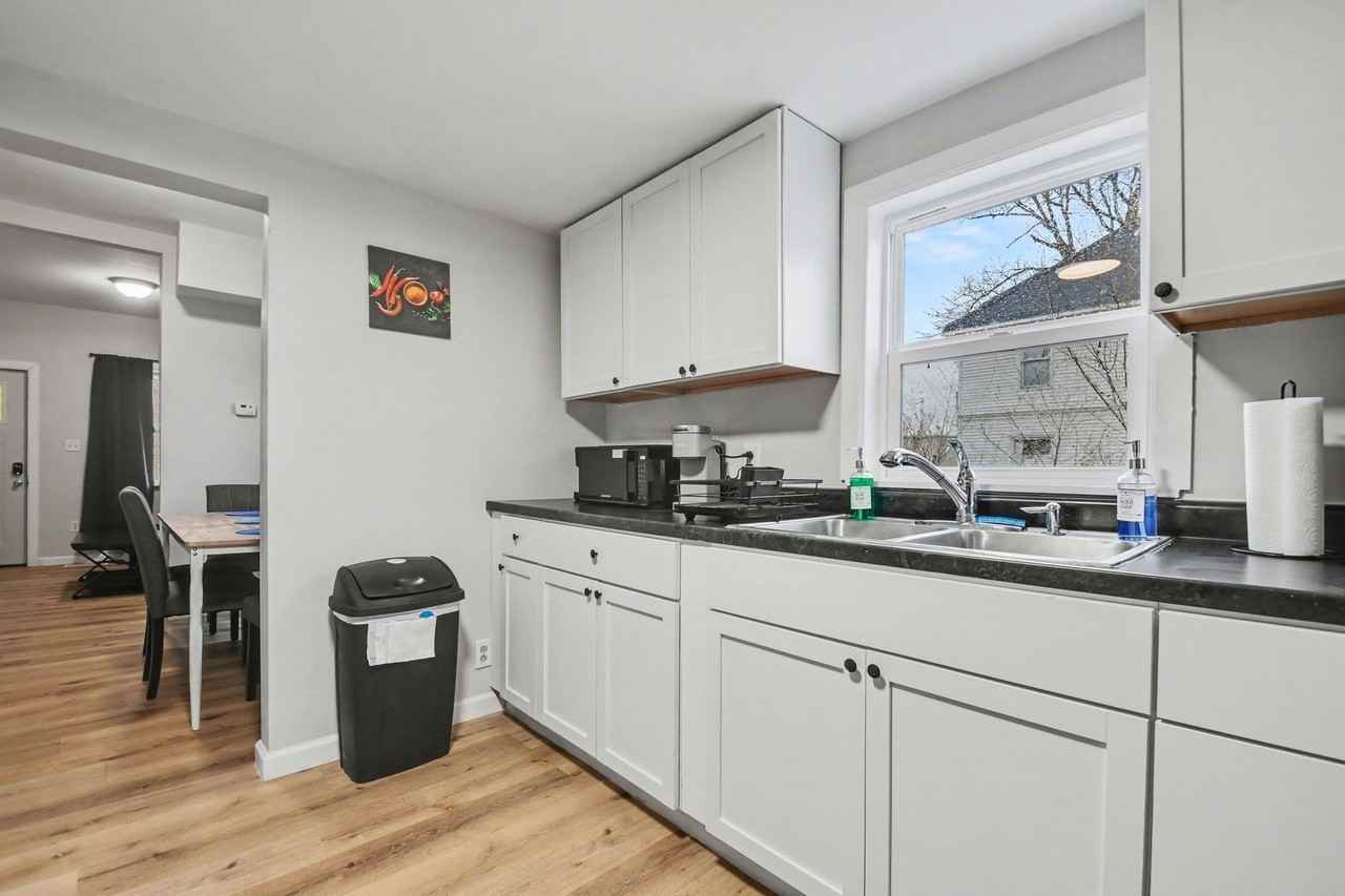 709 Napier St #1 - Photo 6 of 20