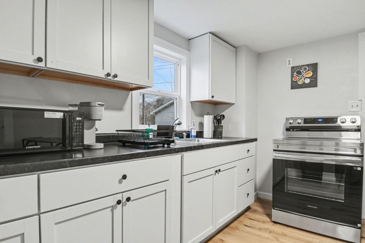709 Napier St #1 - Photo 7 of 20