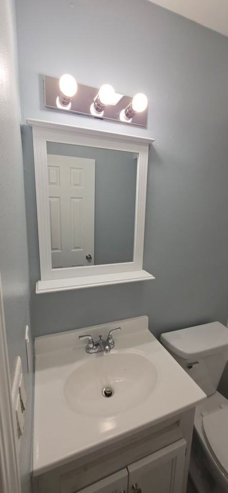 305 E John St #2 - Photo 7 of 11