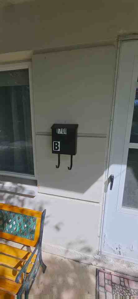 1701 Poplar St #B - Photo 3 of 24