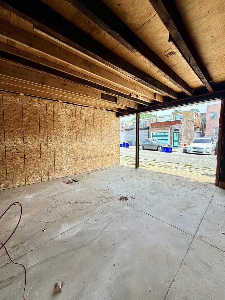 3413 Frankford Ave - Photo 4 of 8