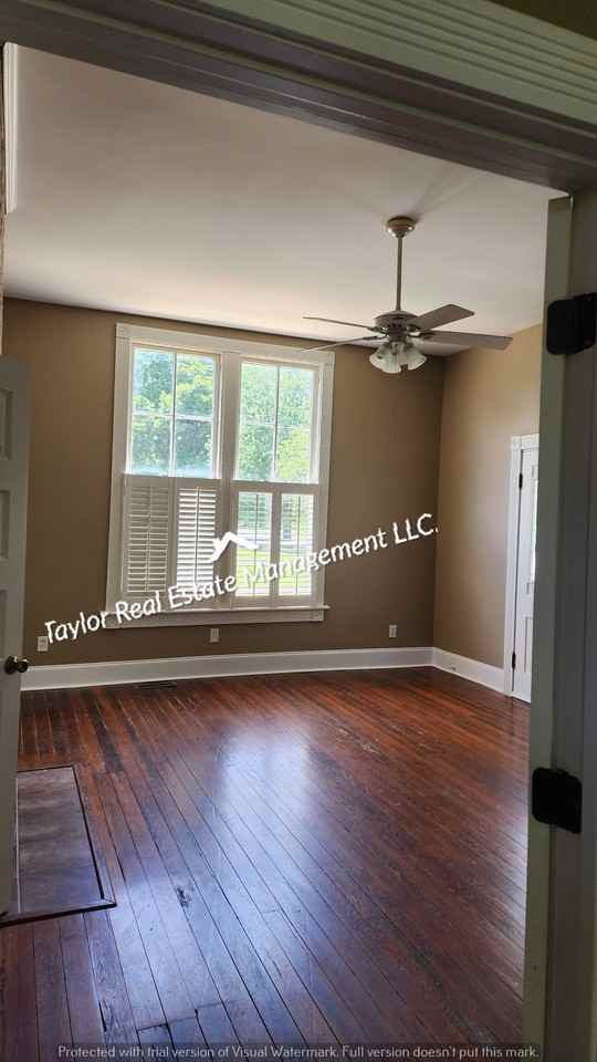 1100 N Montgomery Ave #1 - Photo 5 of 21