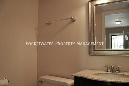 1827 Quail St #5 - Photo 6 of 13