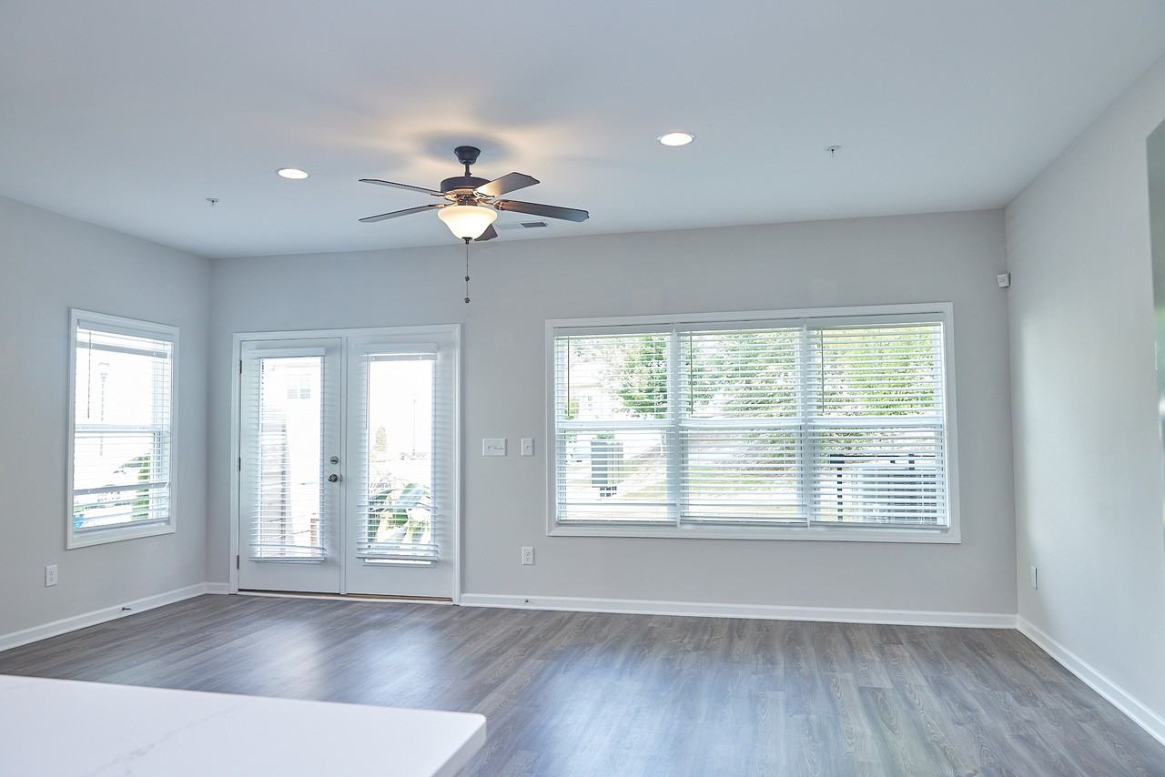 2890 Royal Heights Dr Nw #1 - Photo 5 of 39