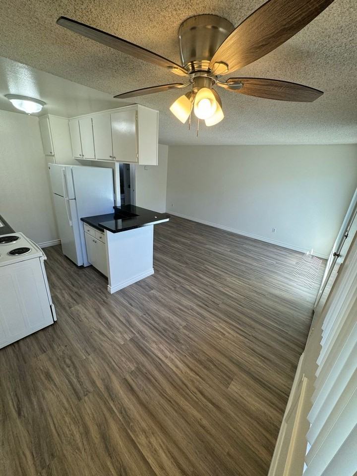 7434 Mesa College Dr #25 - Photo 4 of 16