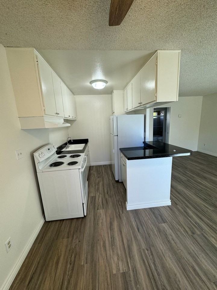 7434 Mesa College Dr #25 - Photo 7 of 16