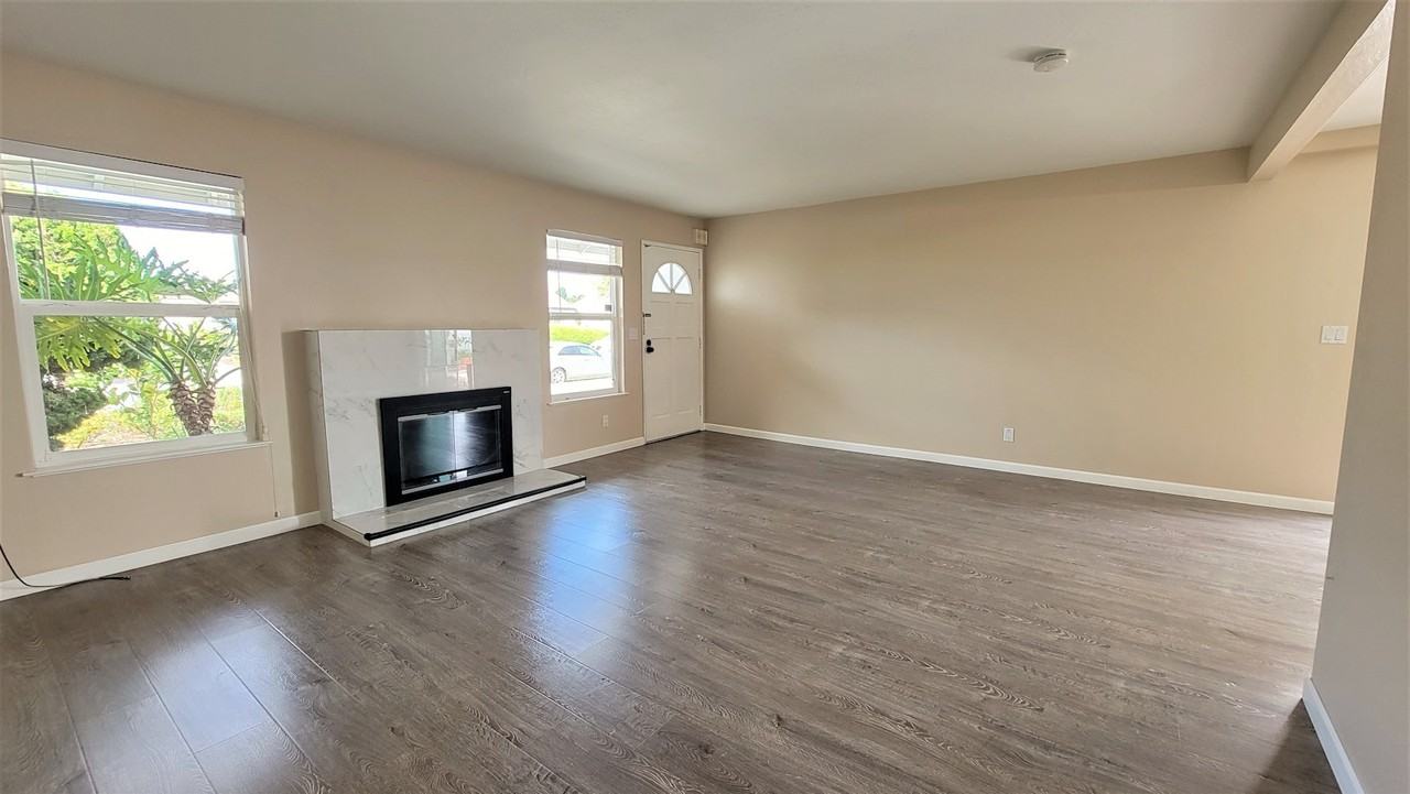 32990 Lake Wawasee Street - Photo 7 of 26