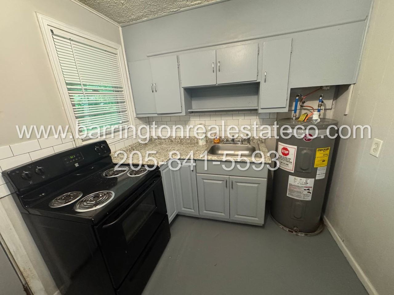 2525 23rd St - Photo 3 of 5