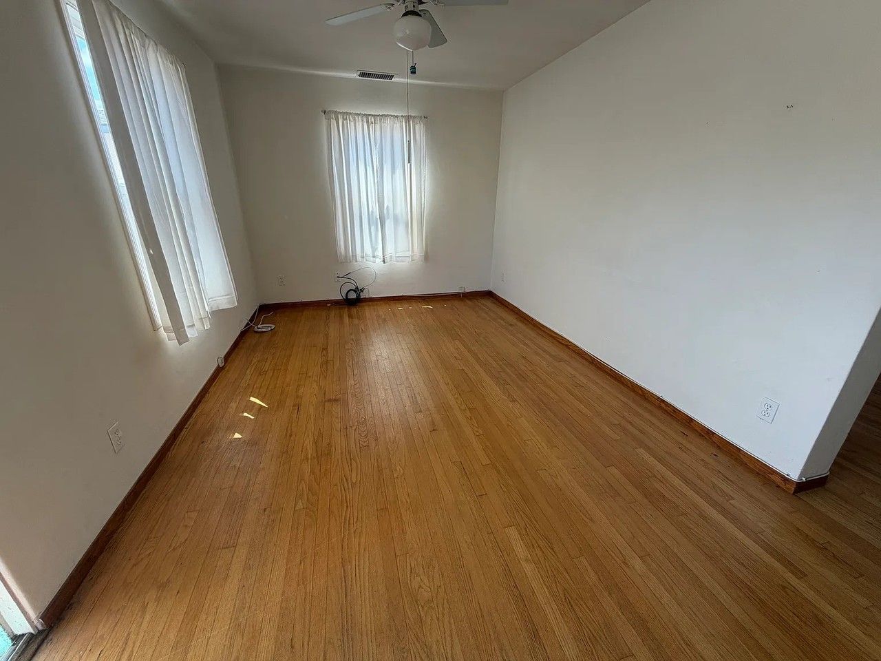 4614 Bermuda Ave #2 - Photo 3 of 7