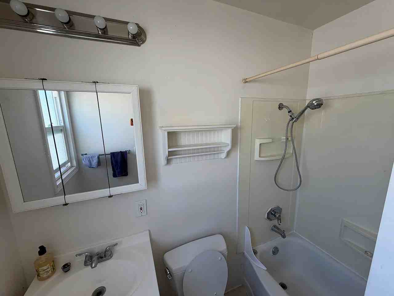 4614 Bermuda Ave #2 - Photo 6 of 7