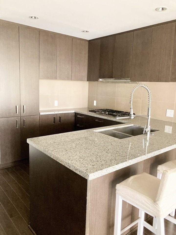 3008 Glen Dr - Photo 2 of 11