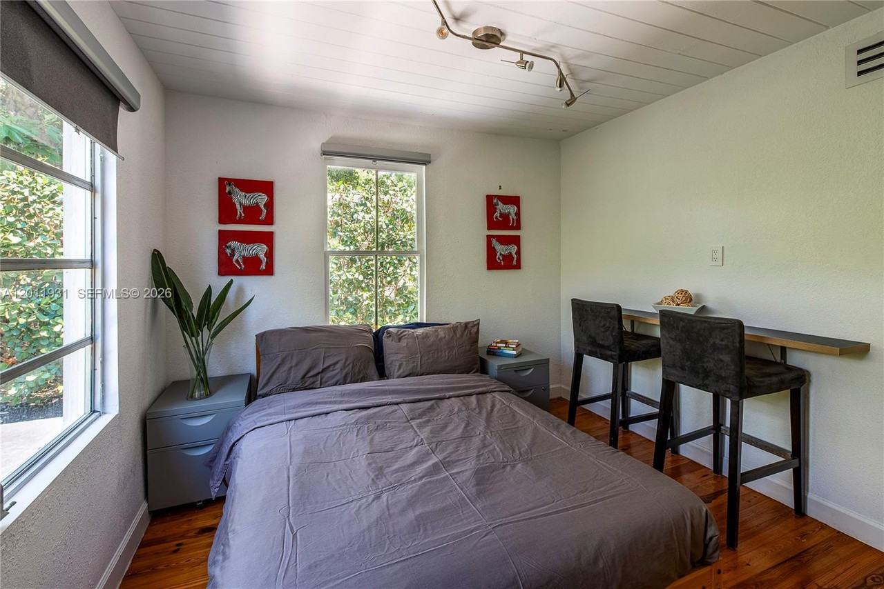 3665 Oak Ave - Photo 5 of 8
