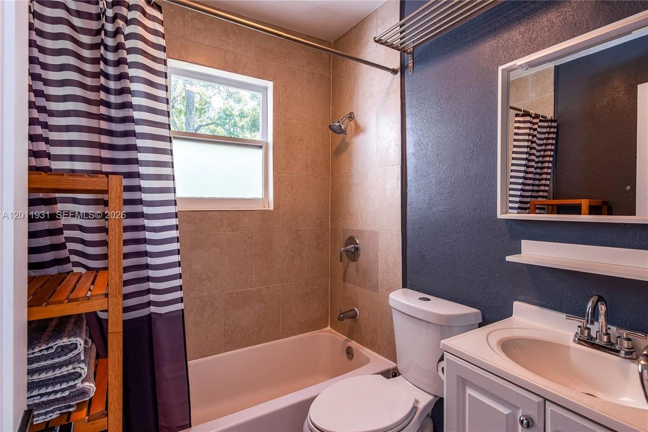 3665 Oak Ave - Photo 7 of 8