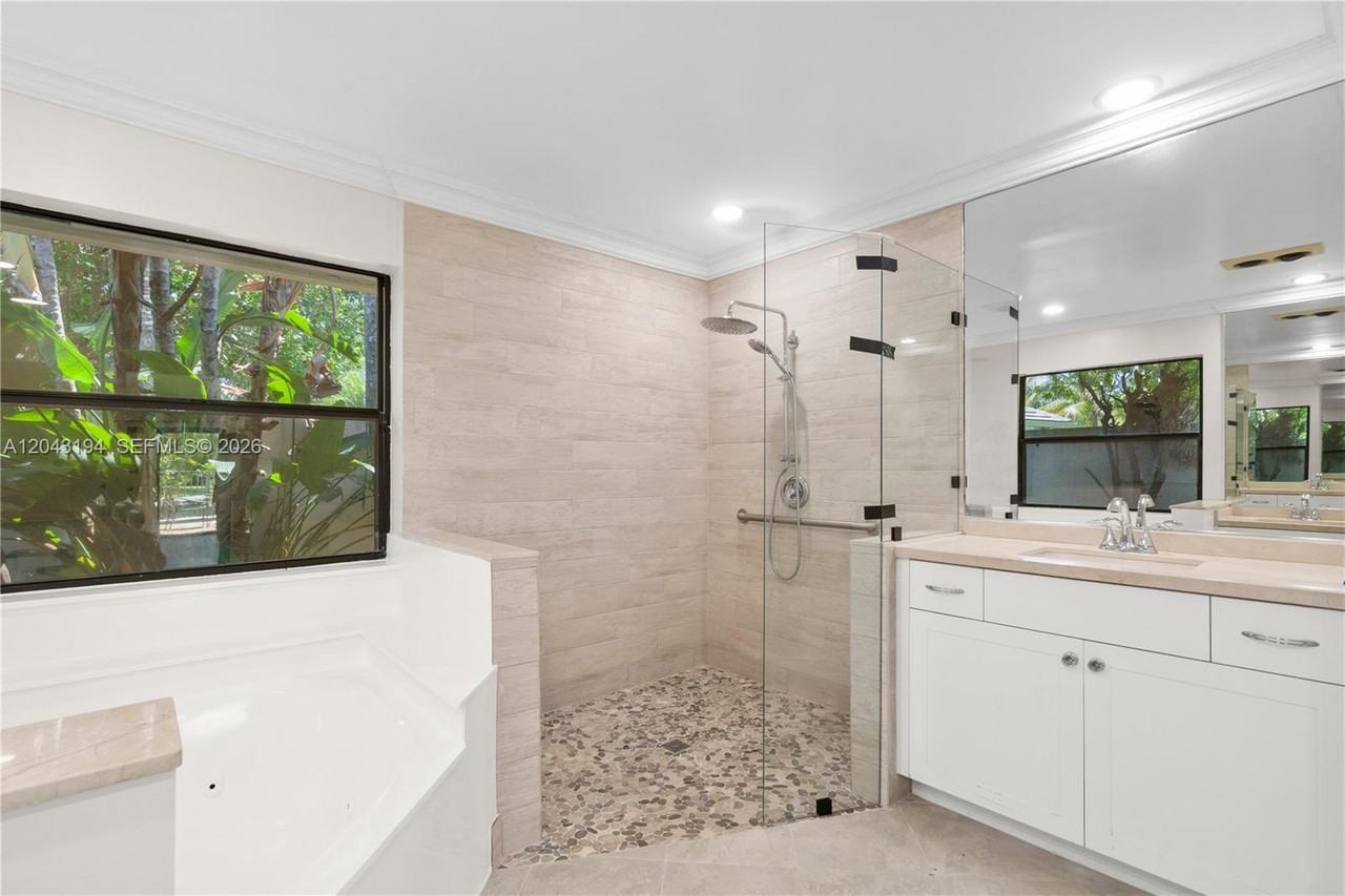 Deerwood Ln - Photo 6 of 8